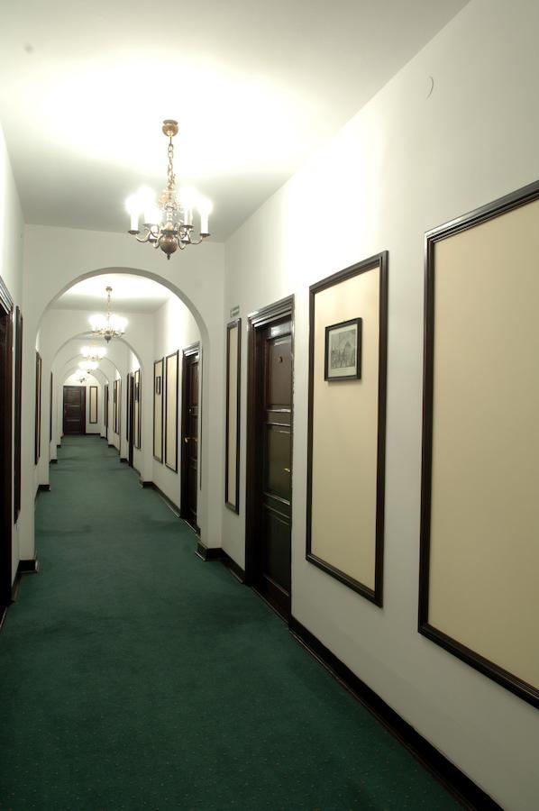 Hotel "Zajazd Napoleonski" 华沙 外观 照片